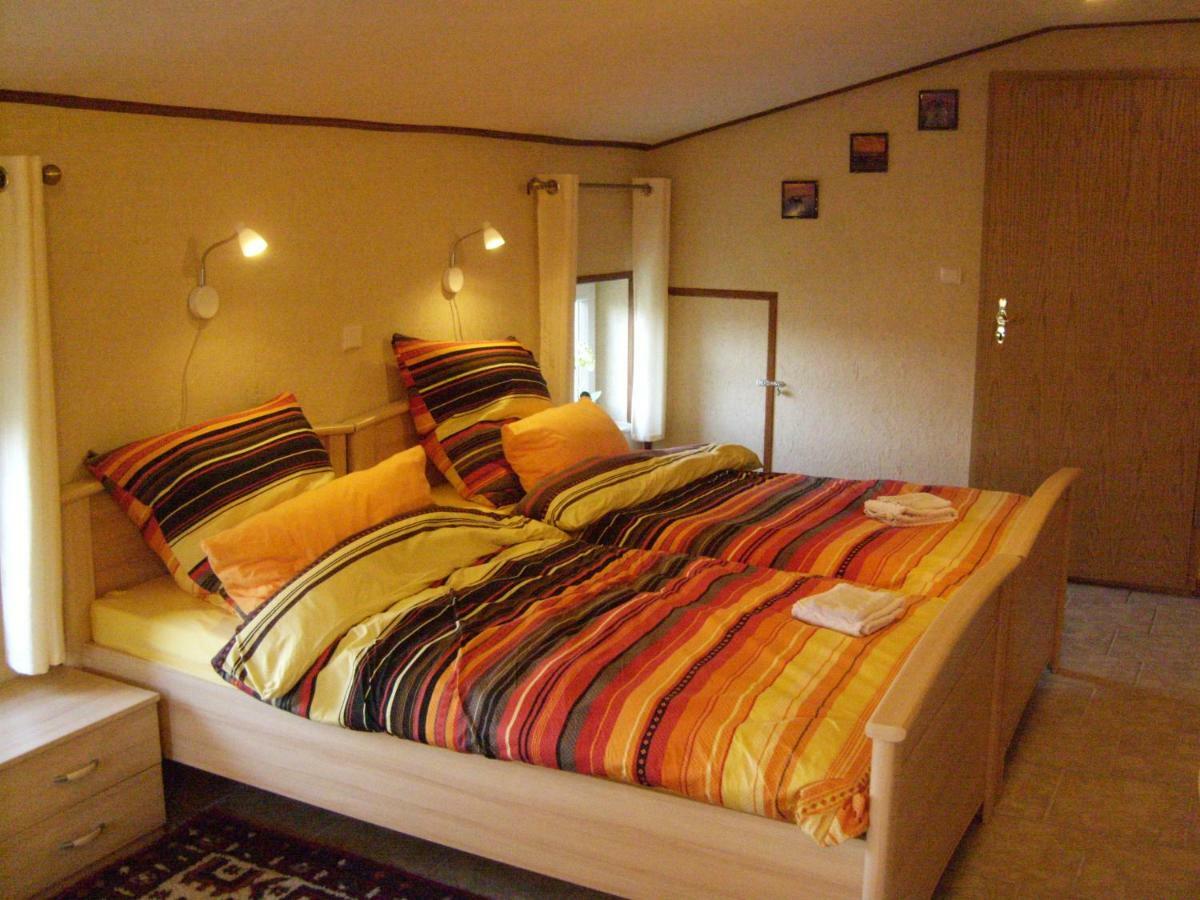 B & B Gross Methling Dargun Extérieur photo