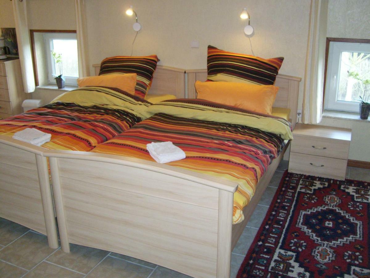 B & B Gross Methling Dargun Extérieur photo