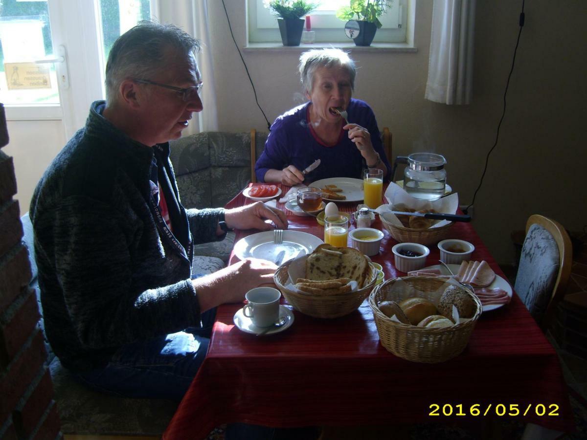B & B Gross Methling Dargun Extérieur photo