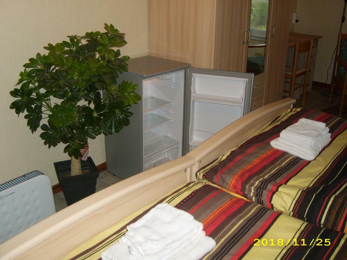 B & B Gross Methling Dargun Extérieur photo