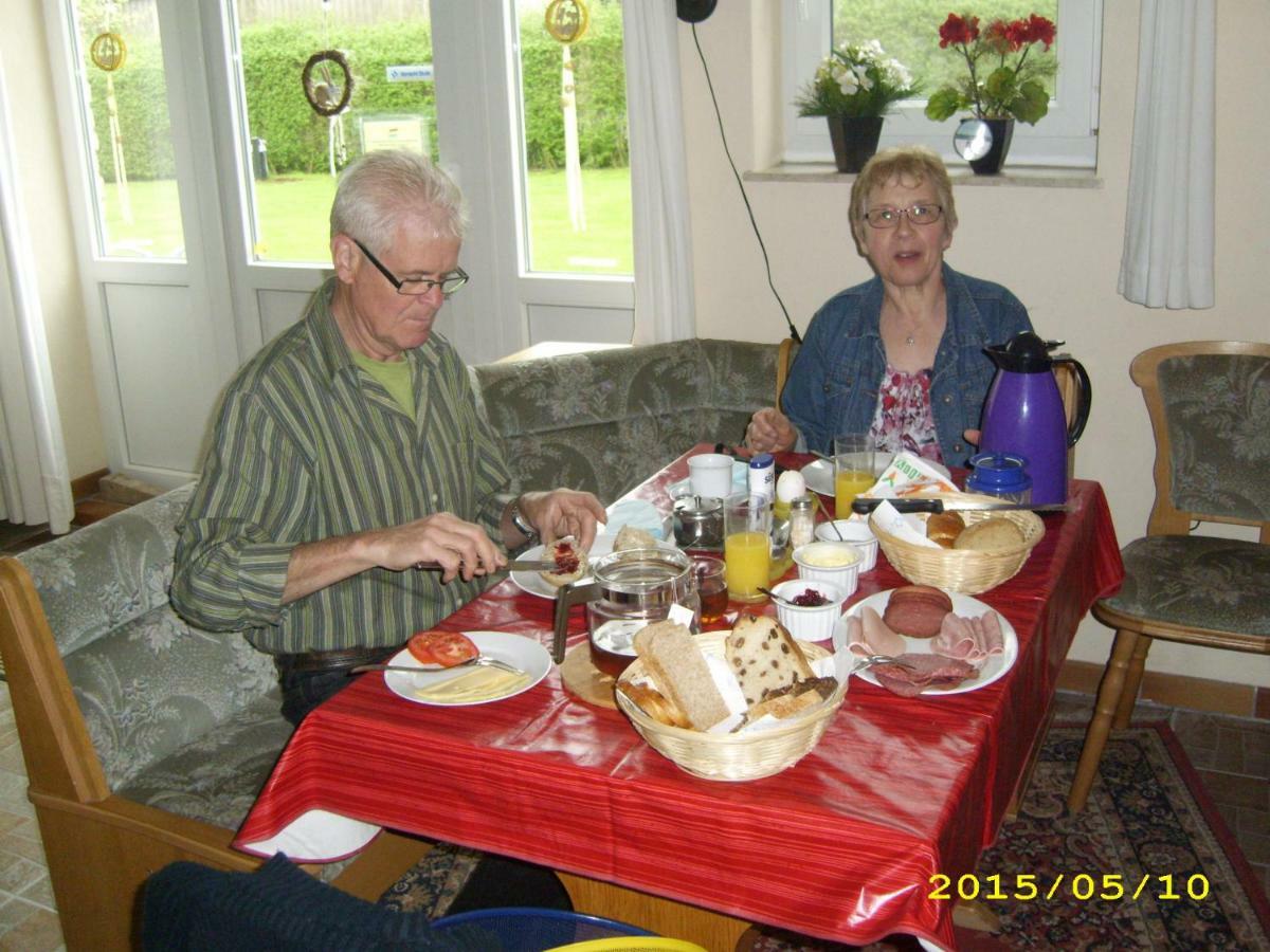 B & B Gross Methling Dargun Extérieur photo